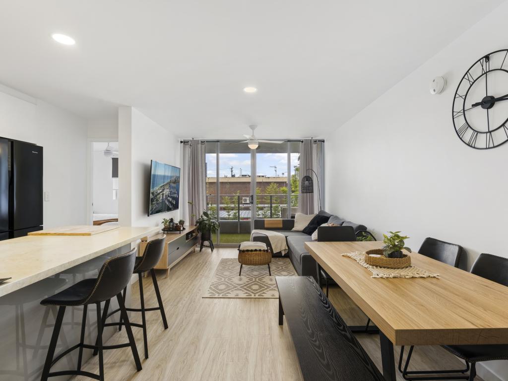 10/58 FRANK ST, LABRADOR, QLD 4215