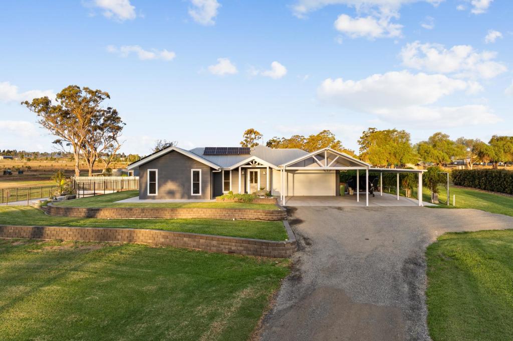 2476 Kingsthorpe Haden Rd, Goombungee, QLD 4354