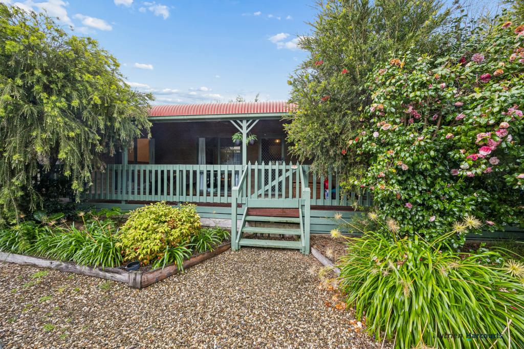 5 Tuohy Ct, Eildon, VIC 3713