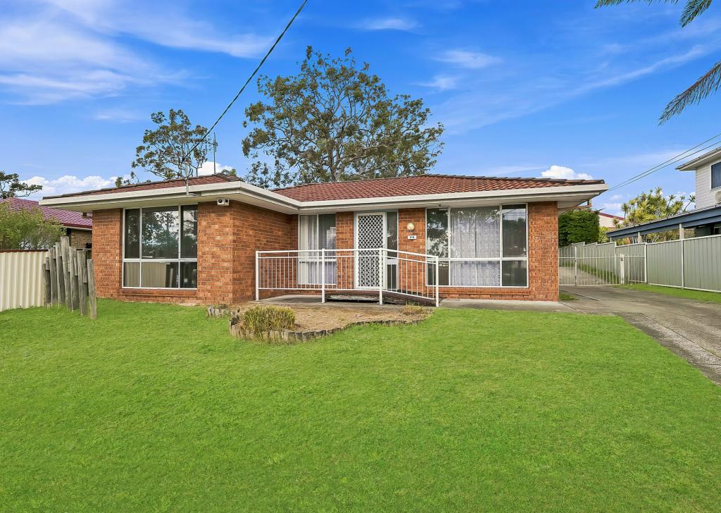 74 Goobarabah Ave, Lake Haven, NSW 2263