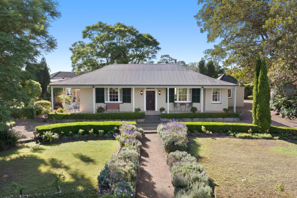 12 WALLIS ST, EAST MAITLAND, NSW 2323