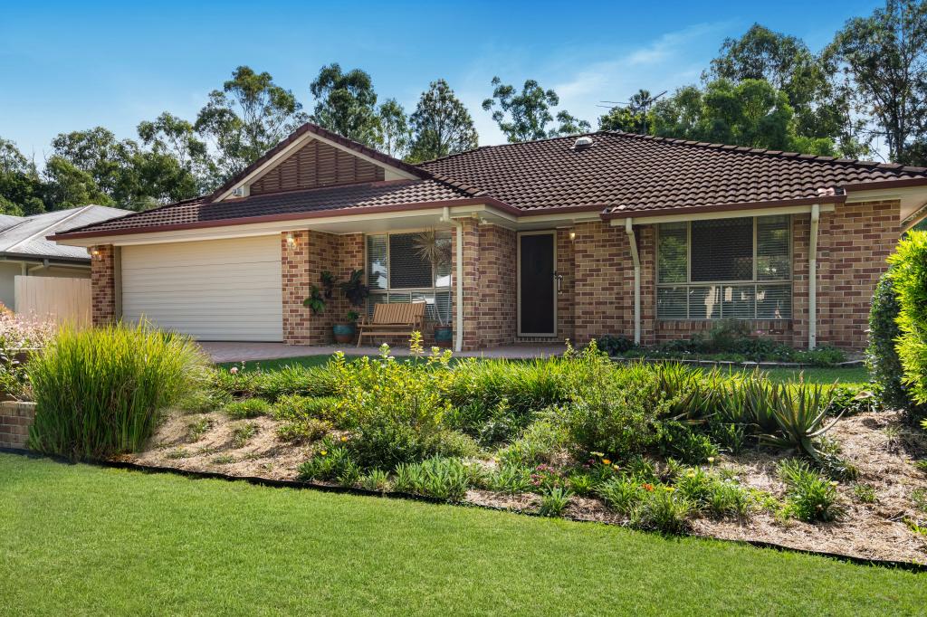 32 MARY RING DR, SAMFORD VILLAGE, QLD 4520