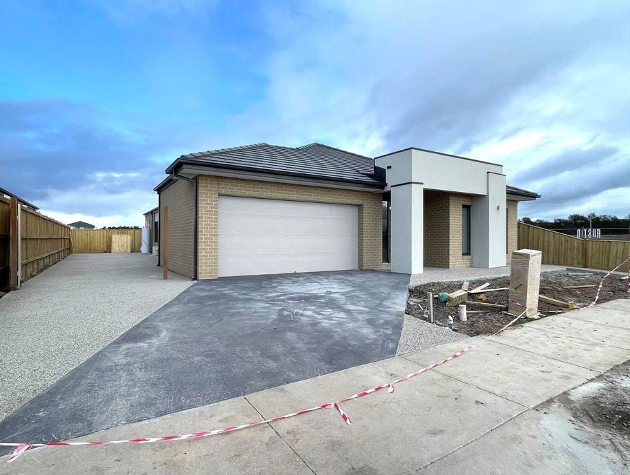 11 Rosedale Cct, Lara, VIC 3212