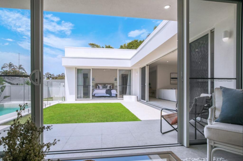 50 Pinkwood Dr, Ashmore, QLD 4214