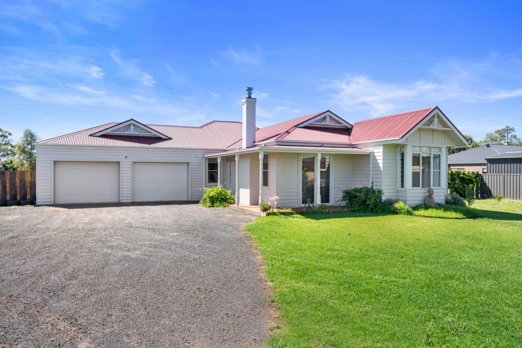 54 Jeffrey St, Elmore, VIC 3558