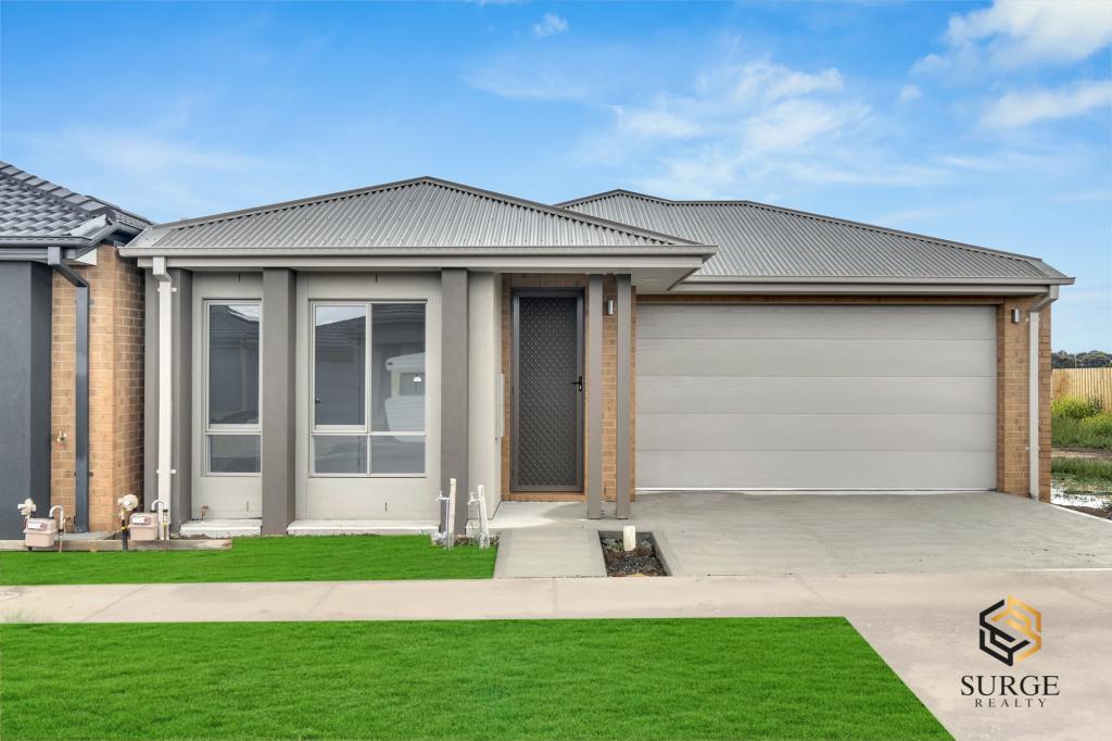 8 Petunia Cres, Armstrong Creek, VIC 3217