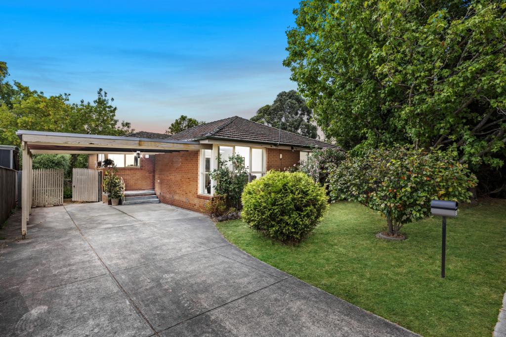 31 HELEN RD, FERNTREE GULLY, VIC 3156