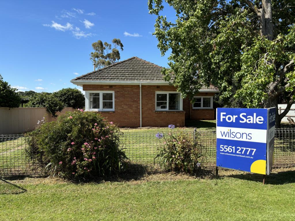 404 Blacks Rd, Glenormiston South, VIC 3265