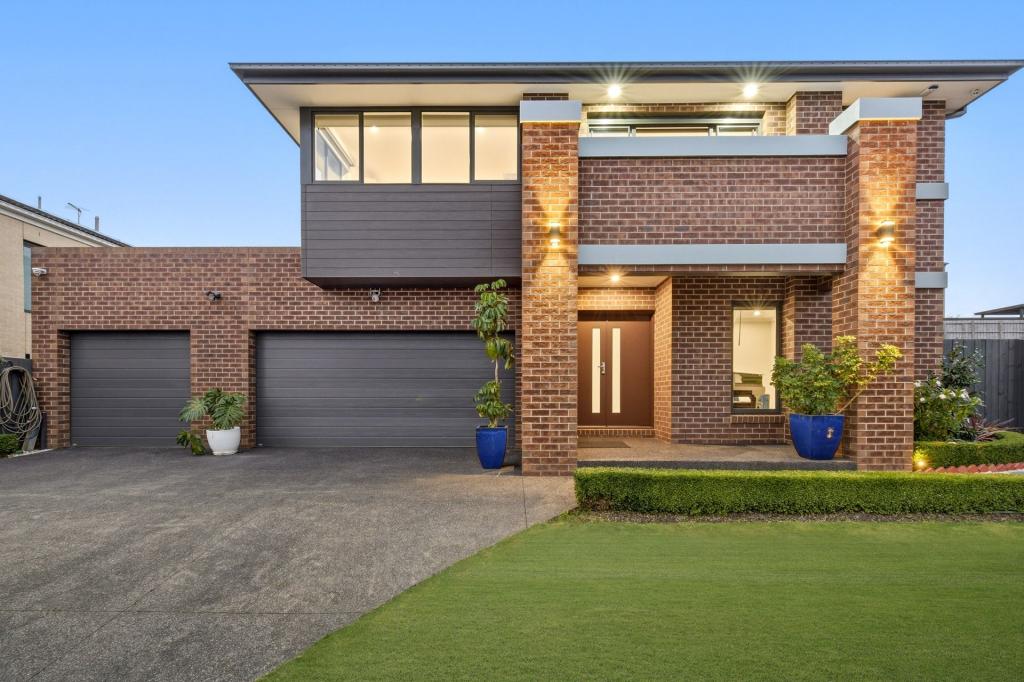 13 Huntly Ave, Mooroolbark, VIC 3138