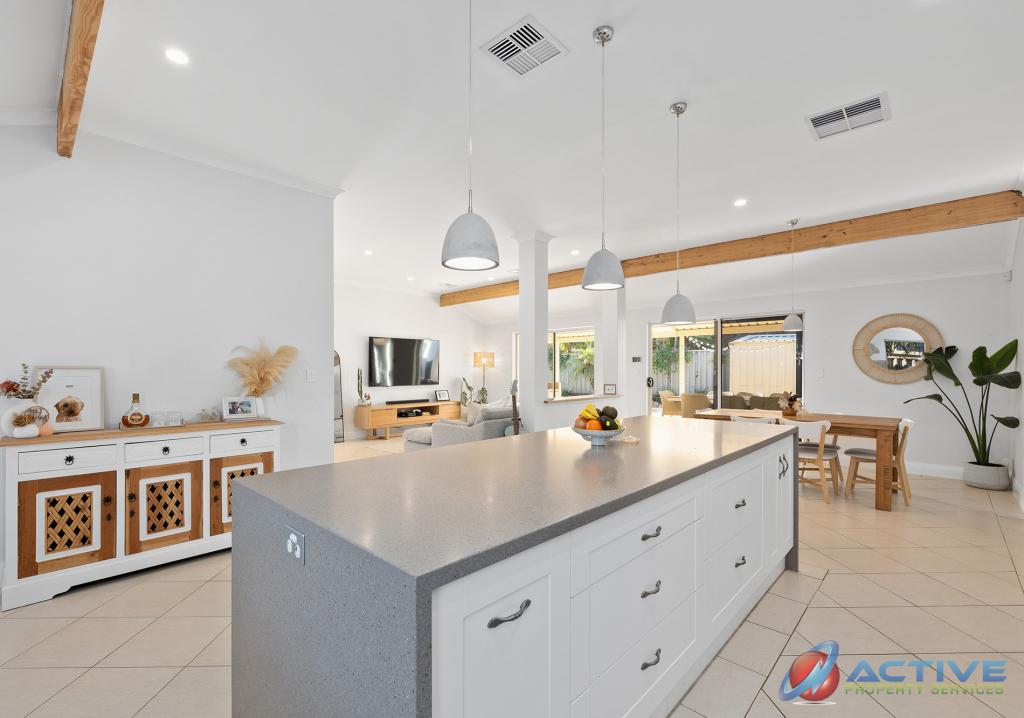 7 Keatons Lane, Iluka, WA 6028