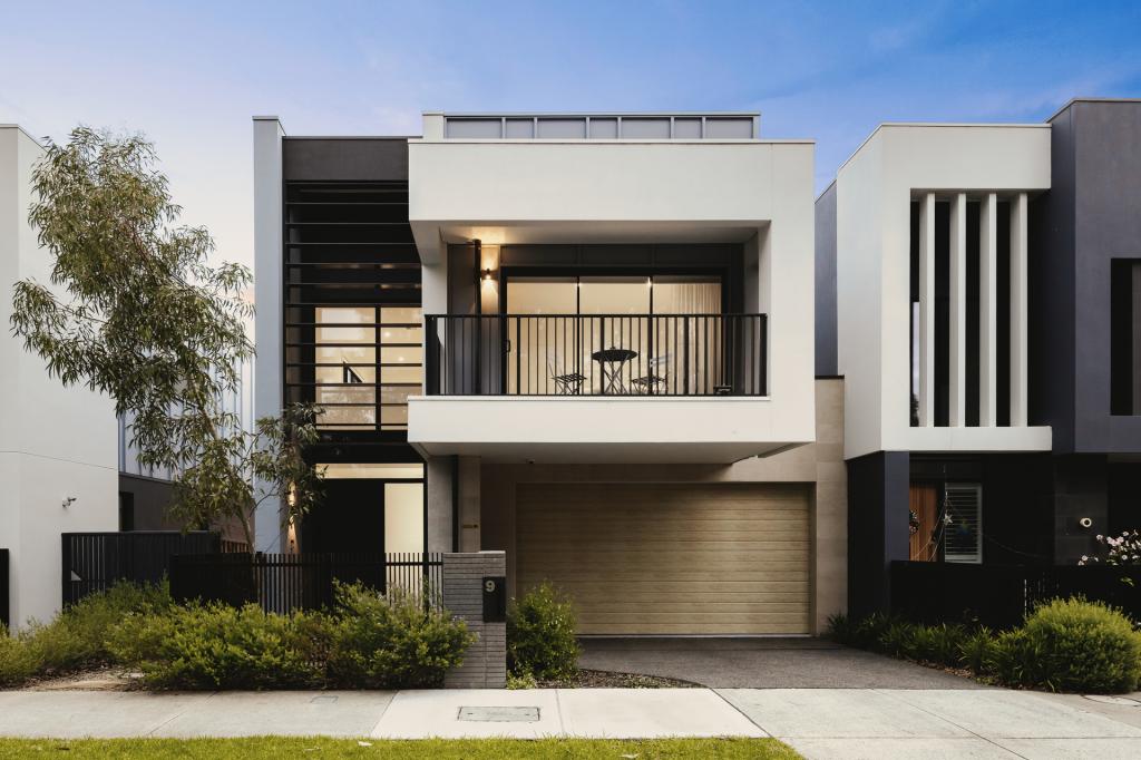 9 ABERDEEN DR, DONCASTER, VIC 3108