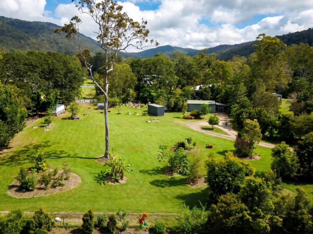 35 Carrington Rd, Carrington, QLD 4883