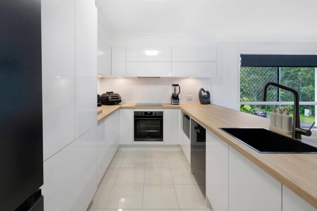 2 Wright Ct, Upper Coomera, QLD 4209