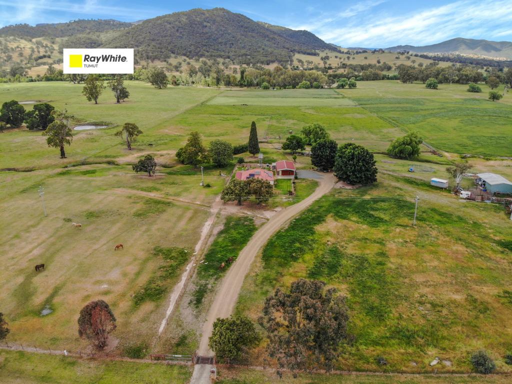 "Riverview" 44 Goobarragandra Rd, Tumut, NSW 2720