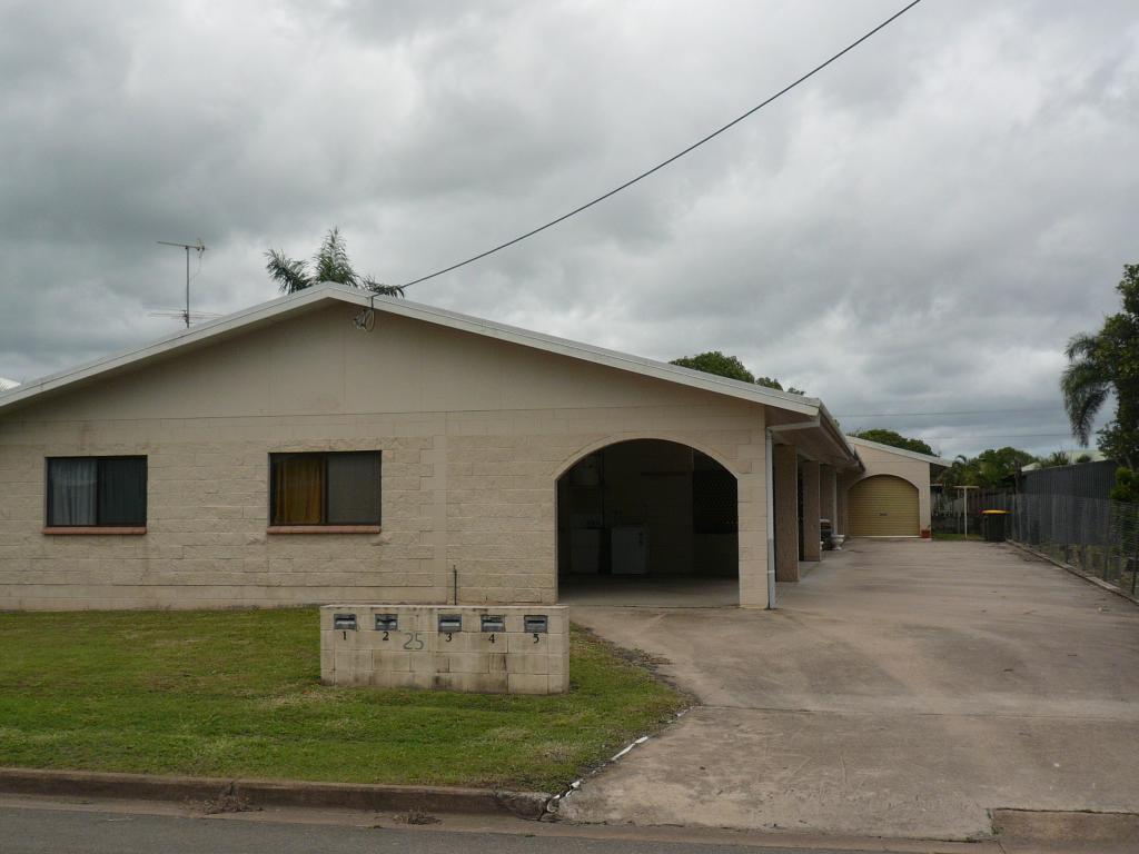 1-3/25 Queen St, Ayr, QLD 4807