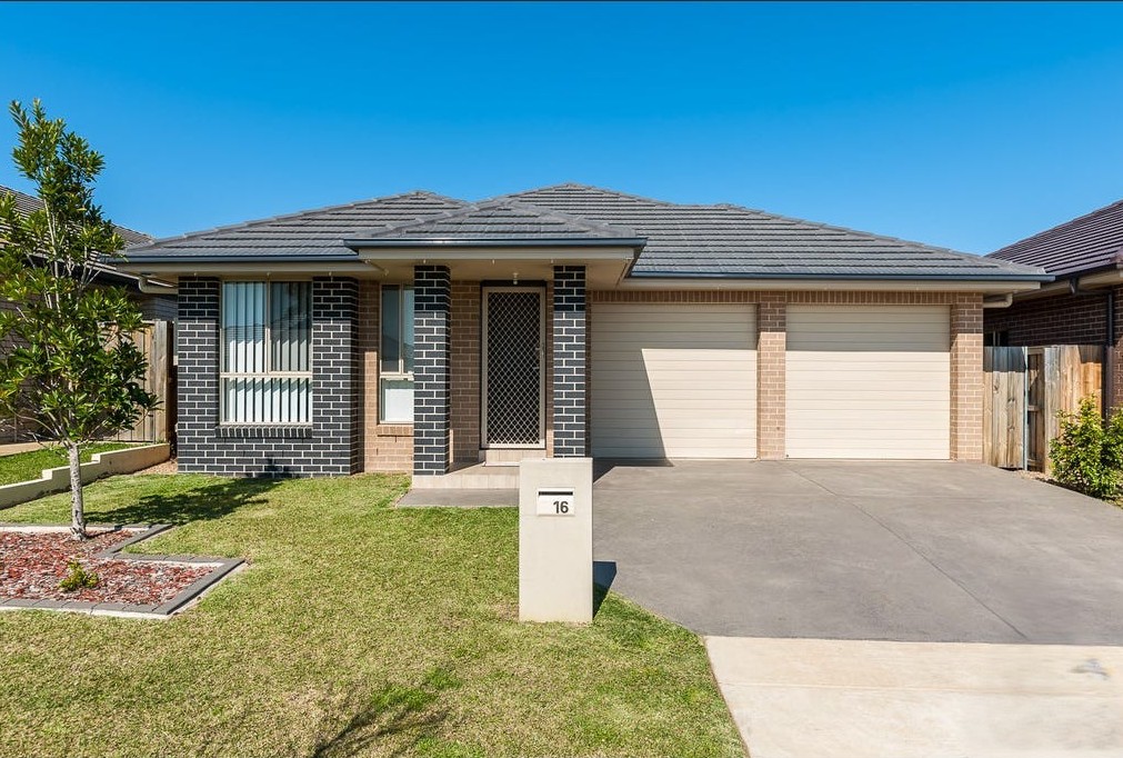 16 Tarrawarra Ave, Gledswood Hills, NSW 2557