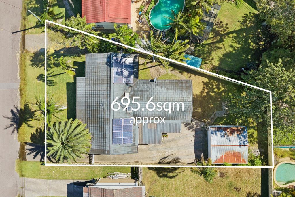 4 HILLCREST AVE, TACOMA, NSW 2259