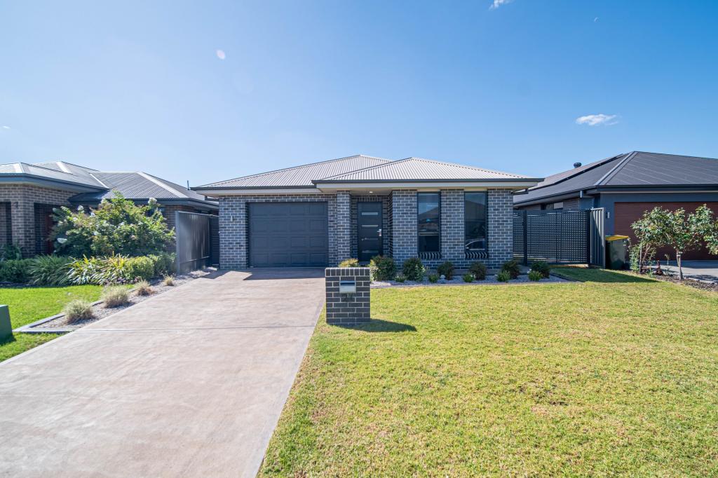 21 Waterway Cres, Dubbo, NSW 2830