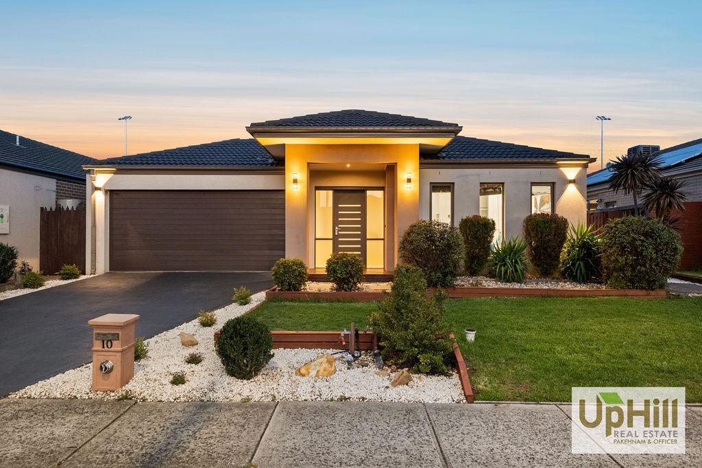 10 Celsius Dr, Cranbourne North, VIC 3977