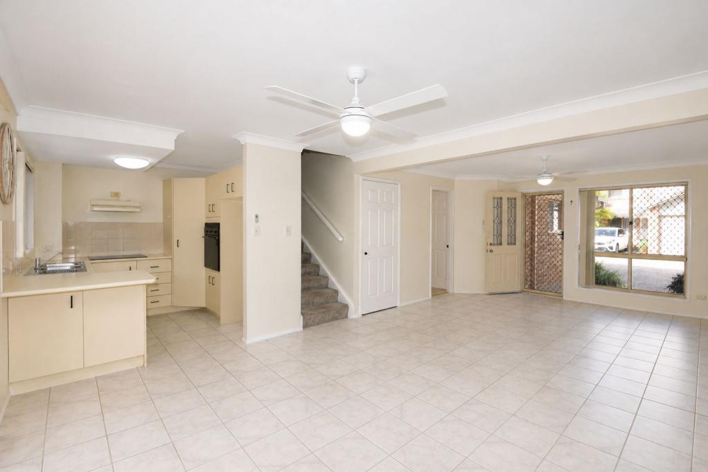 3/12 Cupania Pl, Elanora, QLD 4221