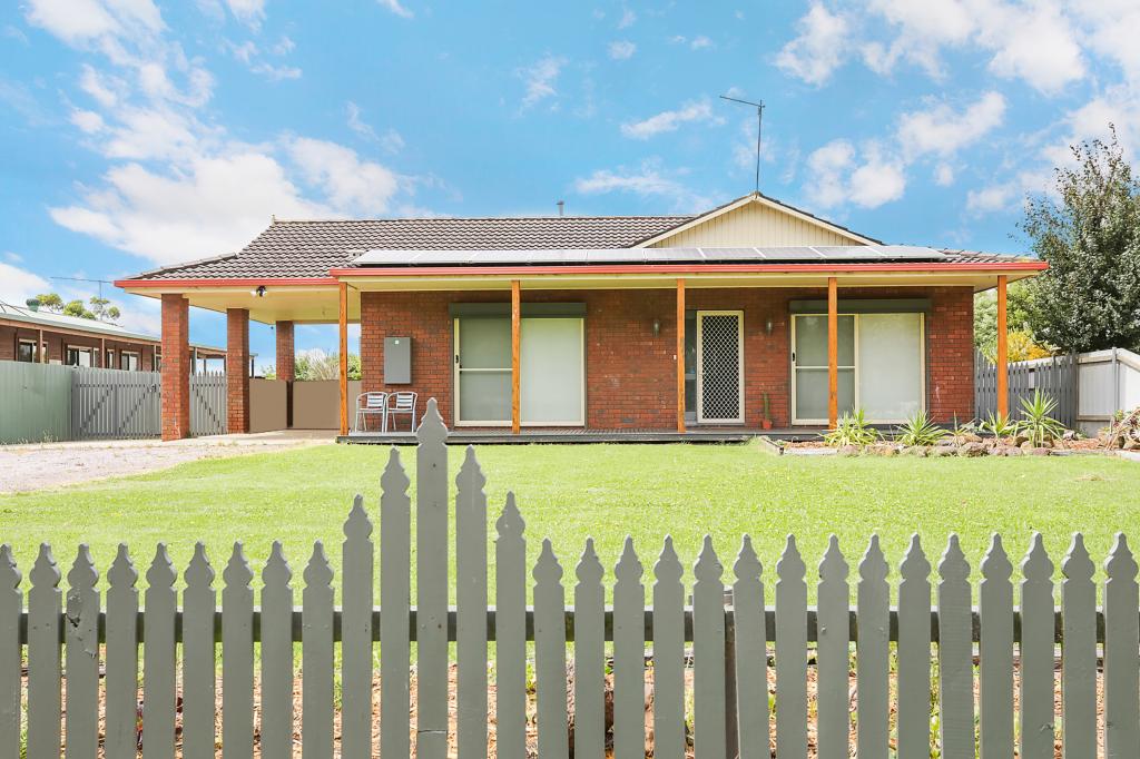 81 Neylon St, Cobden, VIC 3266