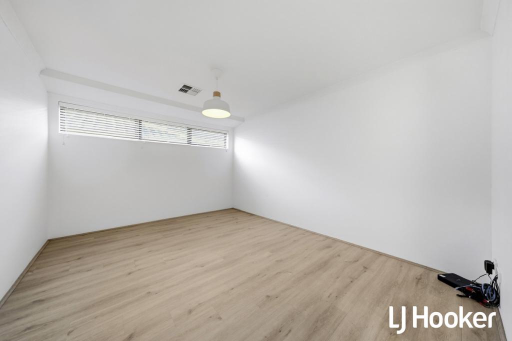 7 Columbia Cres, Alkimos, WA 6038