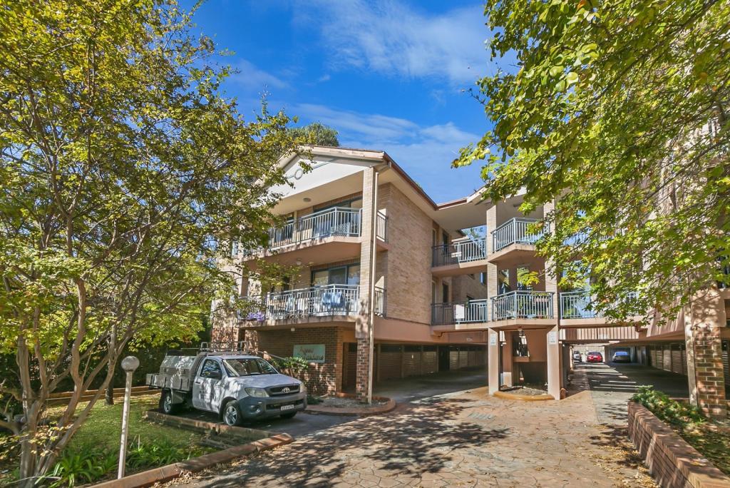 2/10 CALLIOPE ST, GUILDFORD, NSW 2161