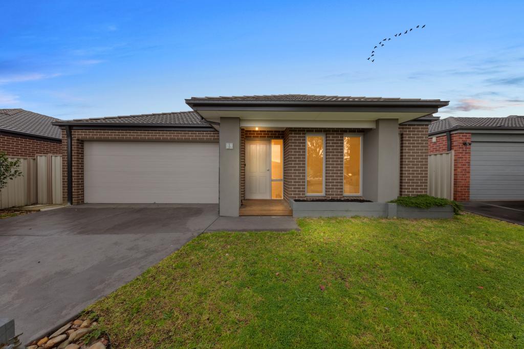 29 Willowtree Dr, Pakenham, VIC 3810