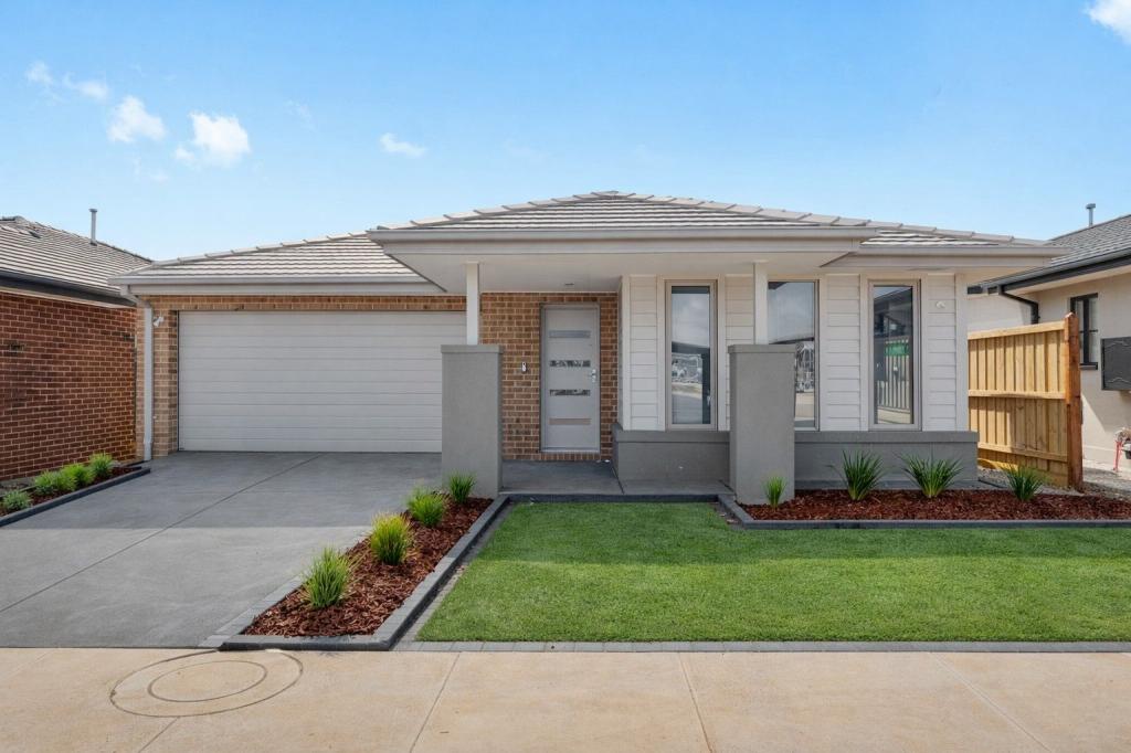 17 TYRIAN DR, CLYDE, VIC 3978