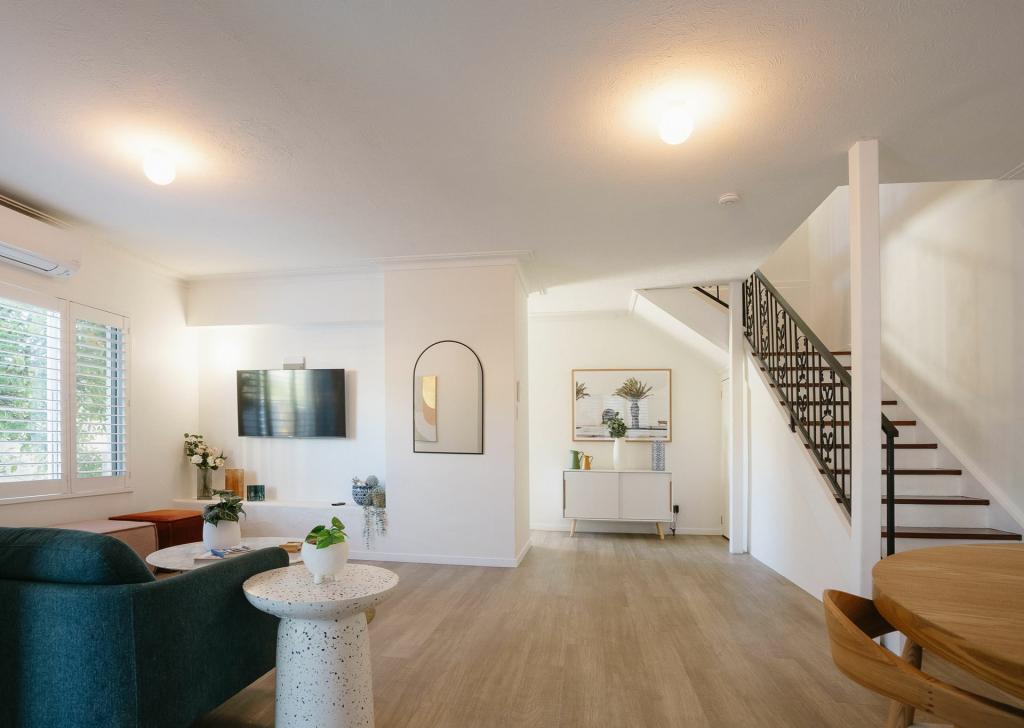 Villa 1/15 Thomas Dr, Surfers Paradise, QLD 4217