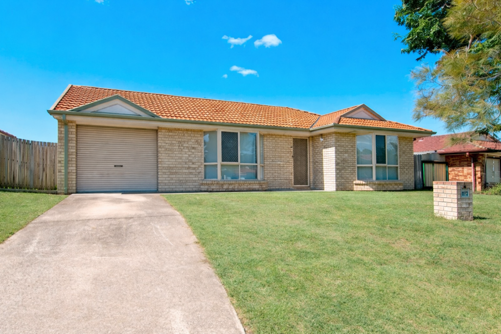 15 Robert South Dr, Crestmead, QLD 4132