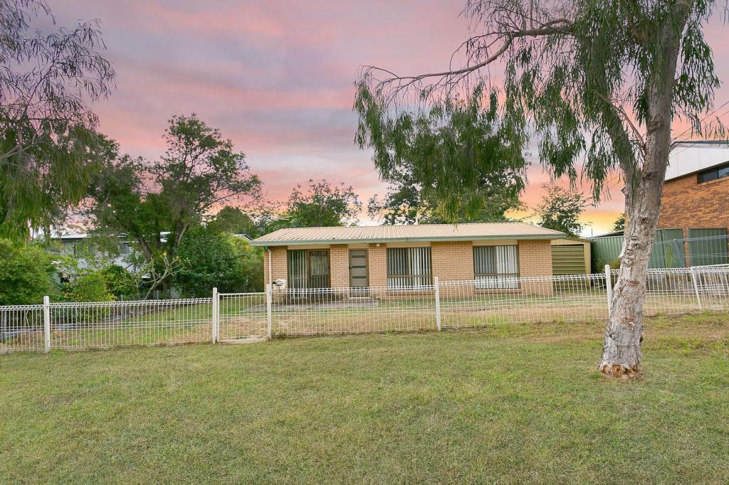 23 Glen Avon Dr, Redbank Plains, QLD 4301