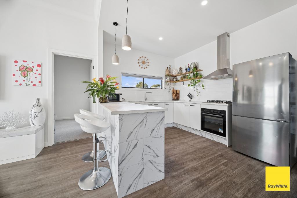 2/12 Sparrowhawk Rd, Long Gully, VIC 3550