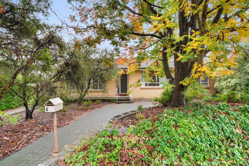6 Ogilby Cres, Page, ACT 2614