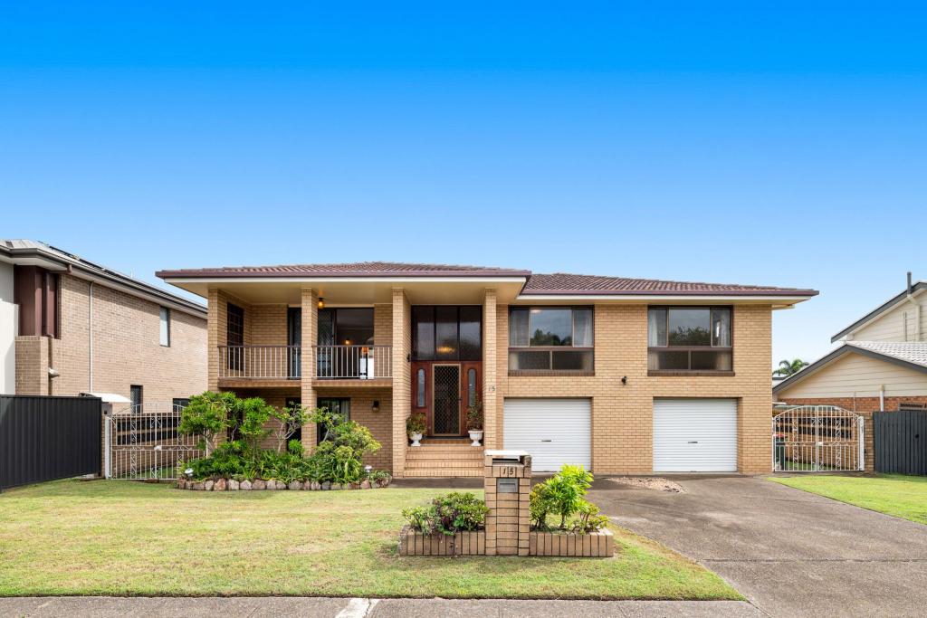 15 Bedivere St, Carindale, QLD 4152