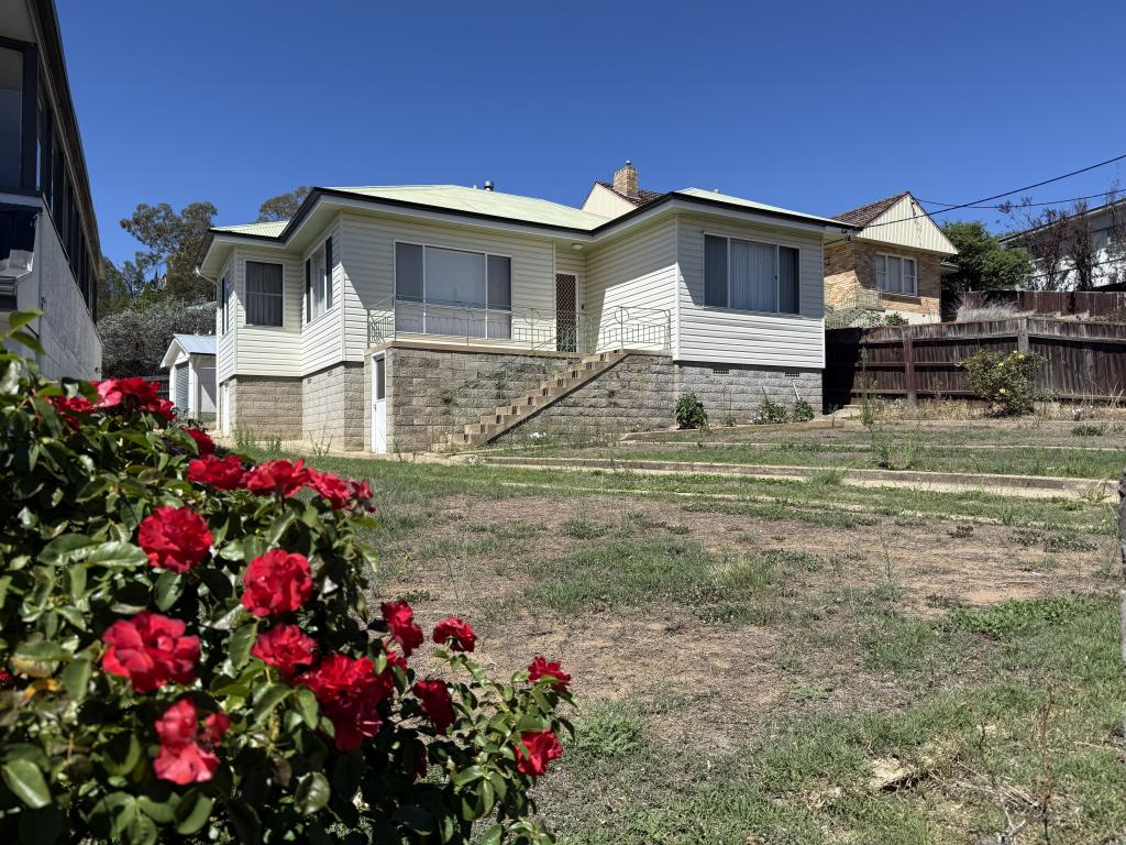 254 Sharp St, Cooma, NSW 2630