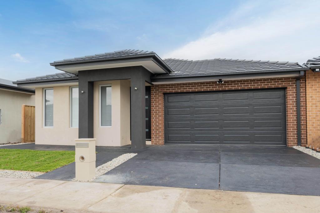 13 Brigadier Way, Berwick, VIC 3806