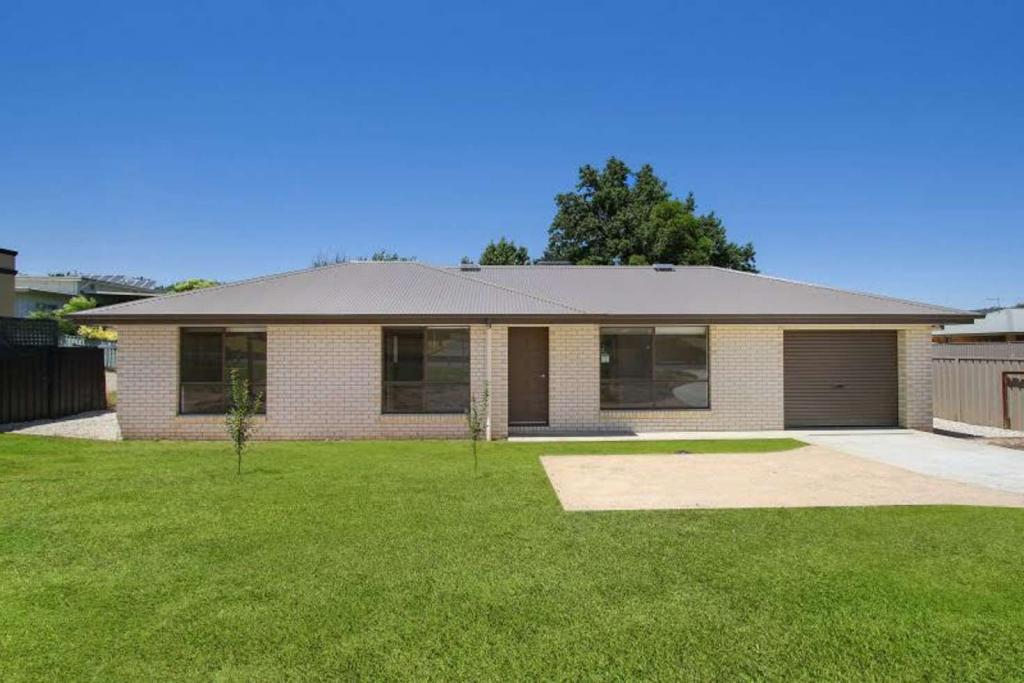 463 Union Rd, Lavington, NSW 2641
