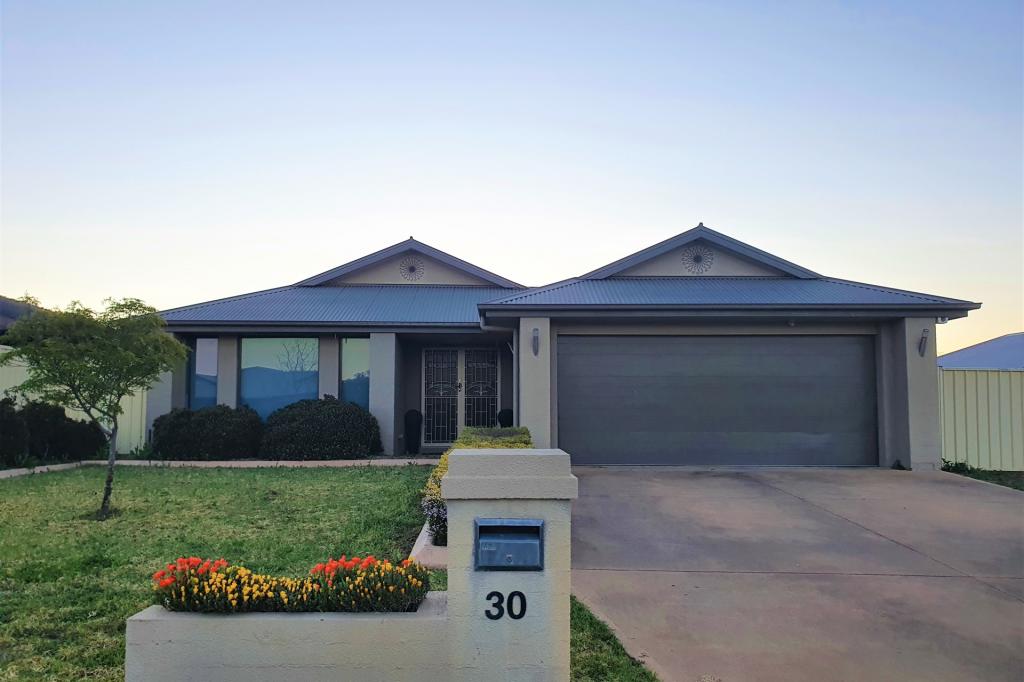 30 White Cir, Mudgee, NSW 2850