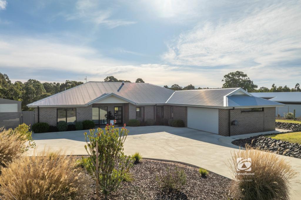 64 Parkside Dr, Nicholson, VIC 3882