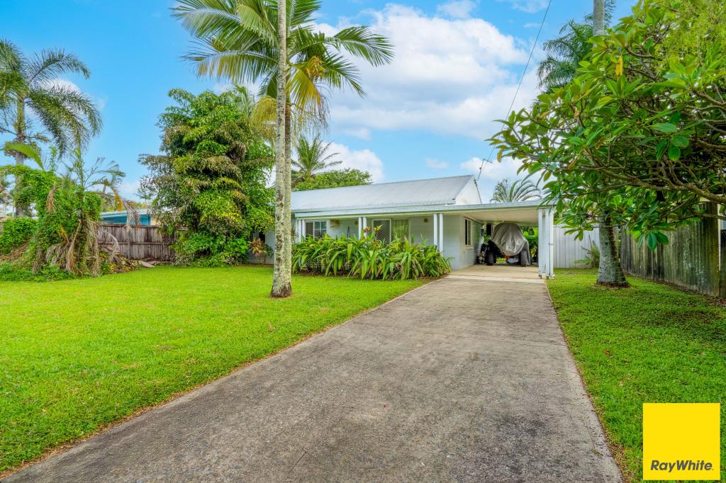 15 Caribbean St, Holloways Beach, QLD 4878