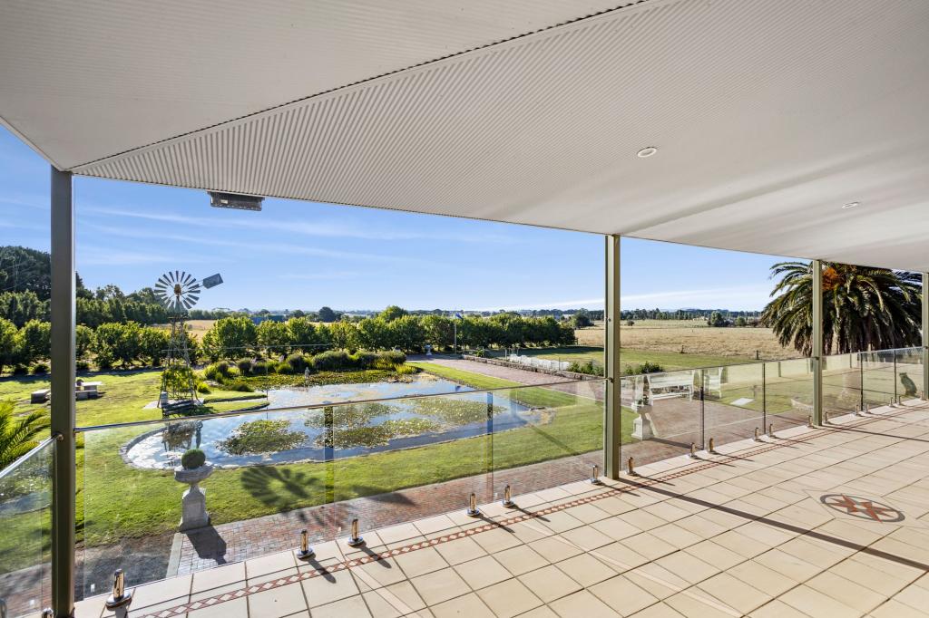 200 Fiddlers Green Rd, Kyneton, VIC 3444