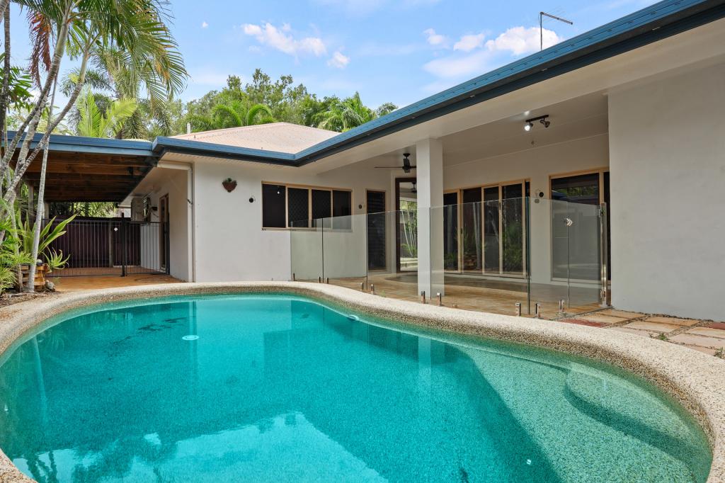 9 Euston Cl, Clifton Beach, QLD 4879