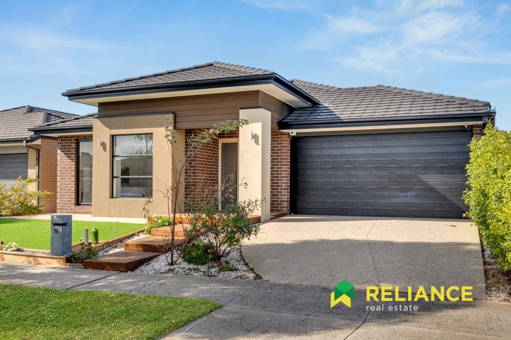 13 Treeve Pkwy, Werribee, VIC 3030