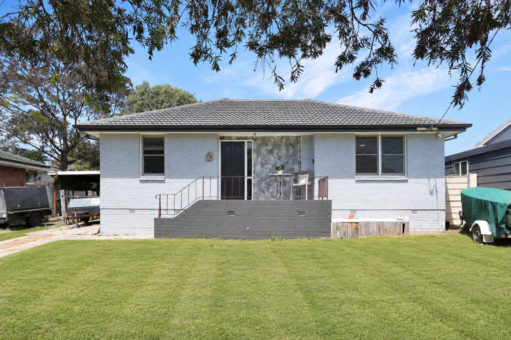 7 Alcoomie Cres, Koonawarra, NSW 2530