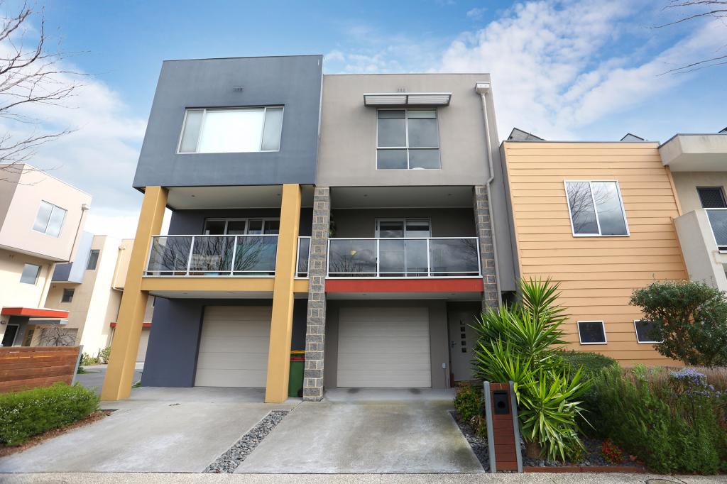 11/13 Harlesden Cct, Pakenham, VIC 3810
