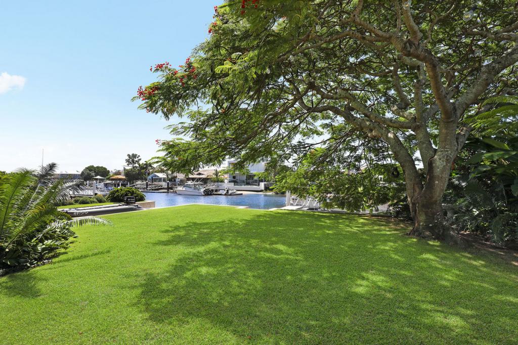 27 Kooringal Cres, Buddina, QLD 4575