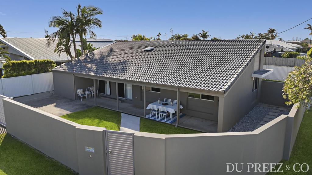 2/49 Saleng Cres, Warana, QLD 4575