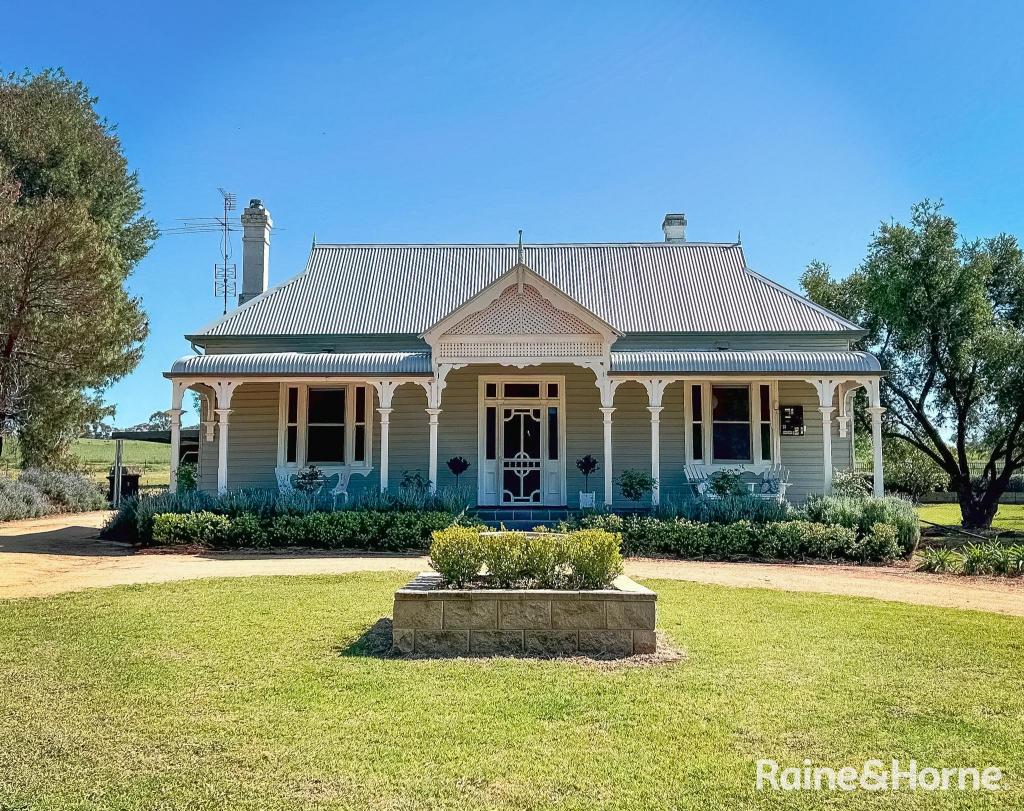 74 Manganese Rd, Grenfell, NSW 2810