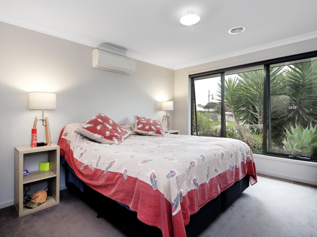37 WOONDELLA BVD, SALE, VIC 3850